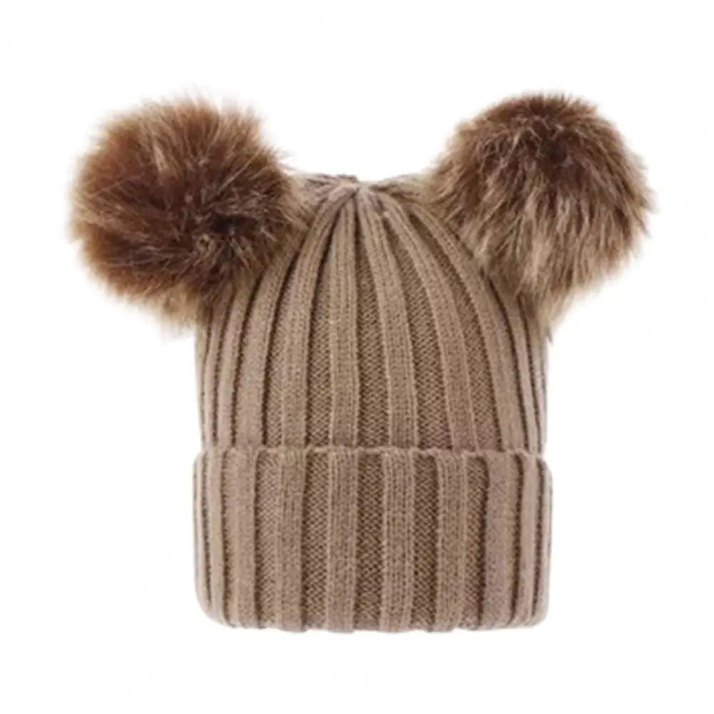 Gorrito Tejido Pompom Cafe % elbauldecleo %