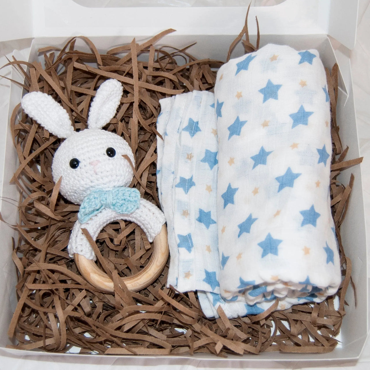 Set de regalo Sonaja de Conejito con moño y Muselina % elbauldecleo %
